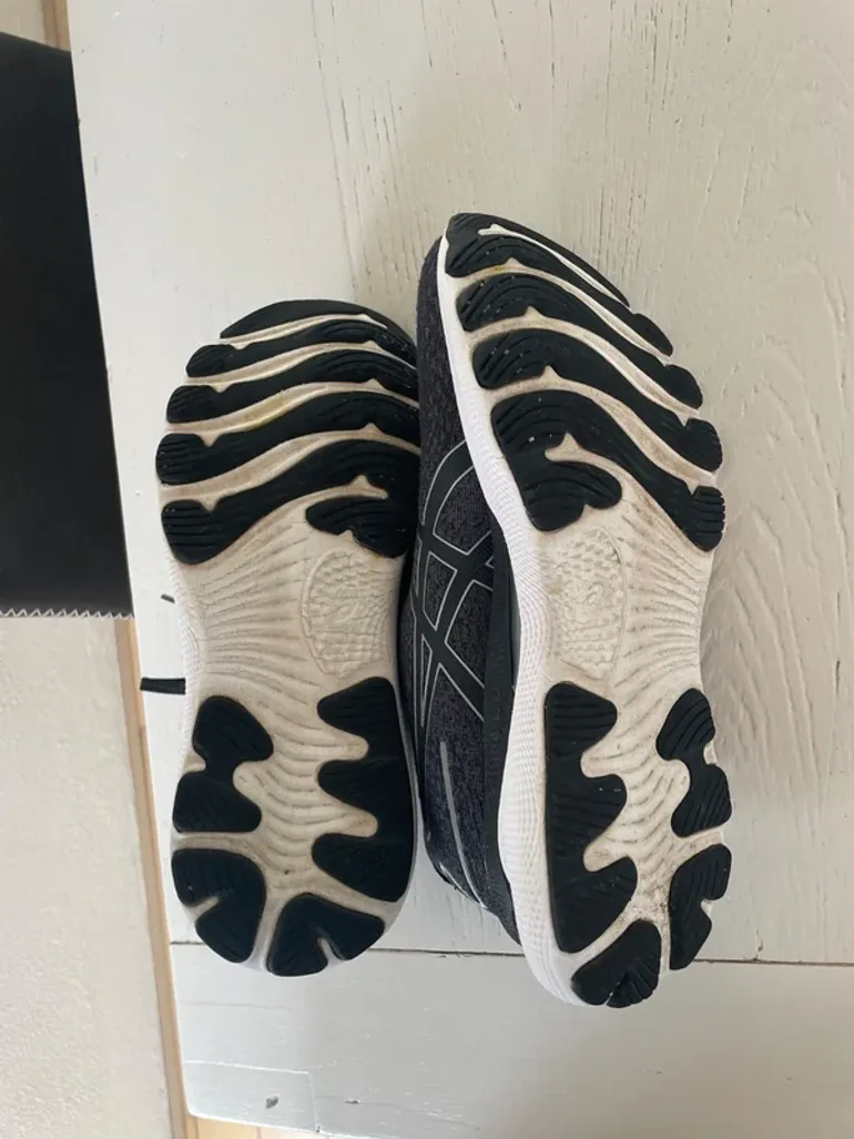 Używany Asics Gel Nimbus 24 bike — zdjęcie 3 z 6