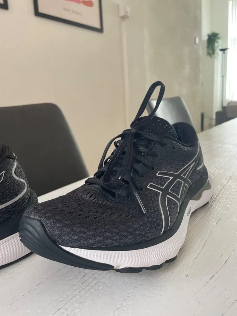 Używany Asics Gel Nimbus 24 bike — zdjęcie 5 z 6