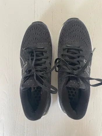 Używany Asics Gel Nimbus 24 bike — zdjęcie 2 z 6