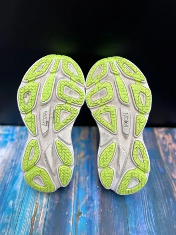 Hoka Bondi 8 Wide bike d'occasion — image 6 sur 9