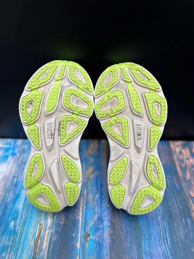 Hoka Bondi 8 Wide bike d'occasion — image 6 sur 9