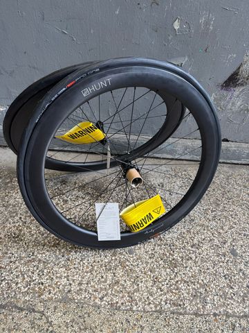 Brugt Hunt Wheels 52 Aerodynamicist Wheelset 2025 bike — billede 10 af 12