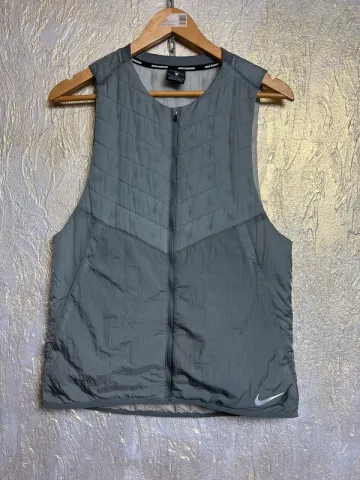 Used Nike AeroLayer Running Accessories