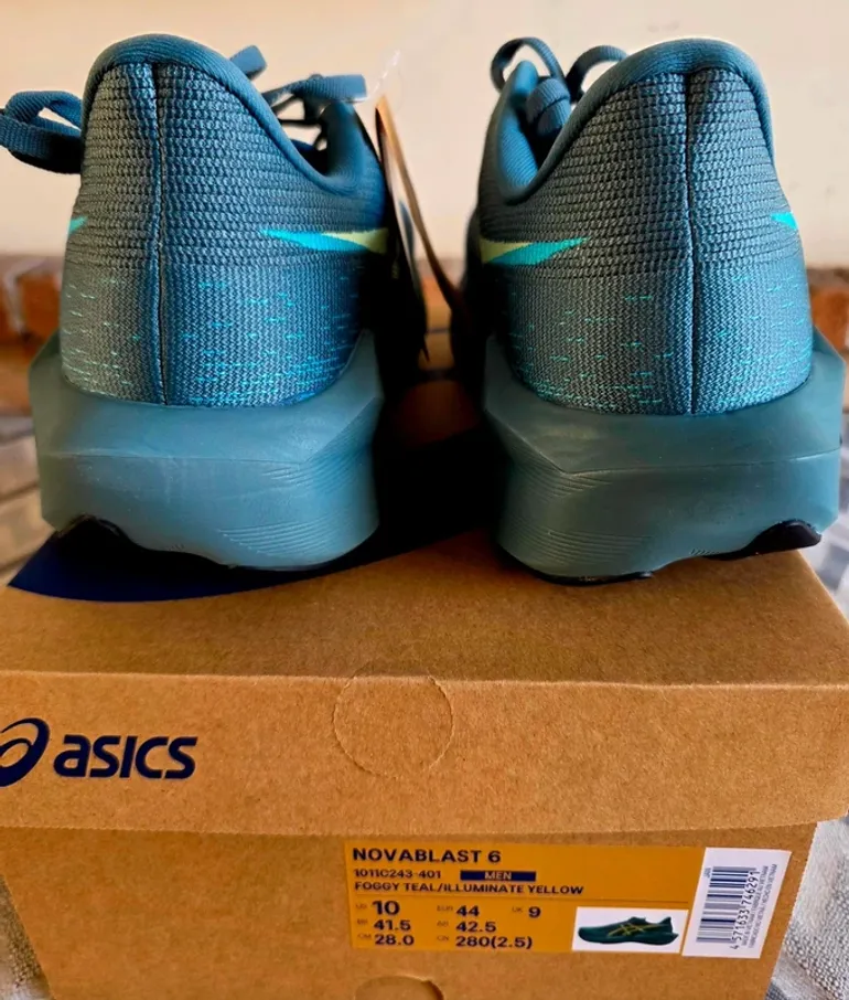 Używany Asics Novablast 6 bike — zdjęcie 7 z 9