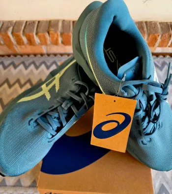 Używany Asics Novablast 6 bike — zdjęcie 3 z 9
