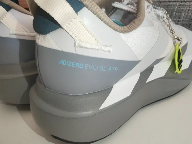 Używany Adidas Adizero SL Evo ATR bike — zdjęcie 5 z 6