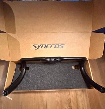 Gebrauchtes Syncros HB-R100-CF Handlebar 2025 bike — Bild 1 von 6