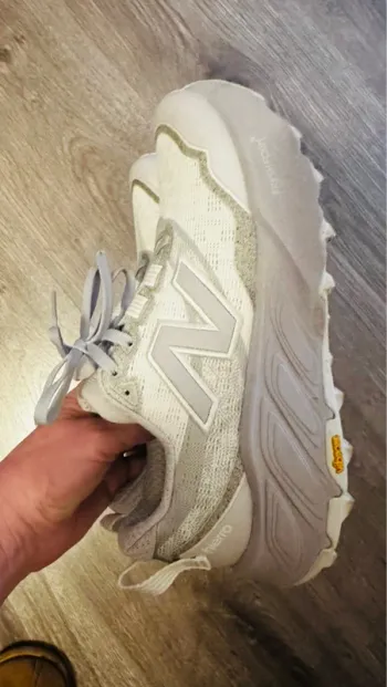 Używany New Balance Hierro bike — zdjęcie 2 z 5