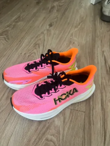 Used Lauf Mach X3 Running Shoes