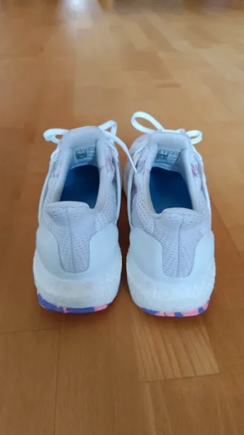 Adidas Ultraboost bike usato — immagine 3 di 5