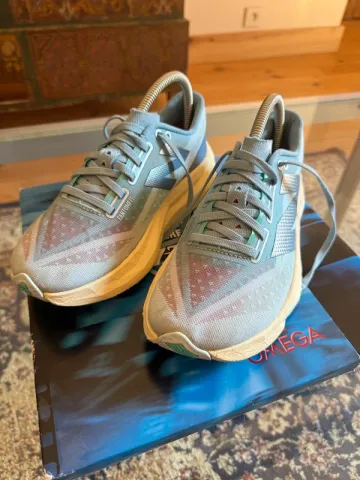 Używany New Balance Fuelcell Rebel Fantomfit Running Shoes