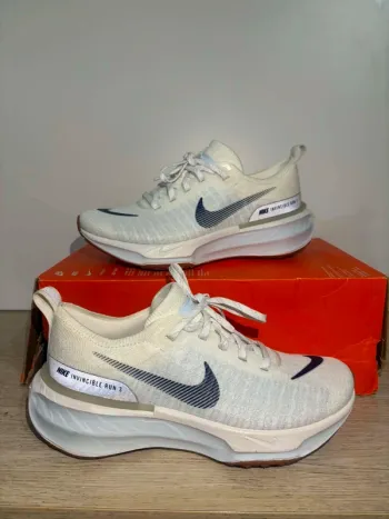 Gebrauchtes 100% Invincible Run FK3 Running Shoes