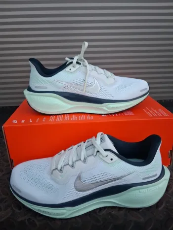 Used Pegasus Air Zoom 41 Running Shoes