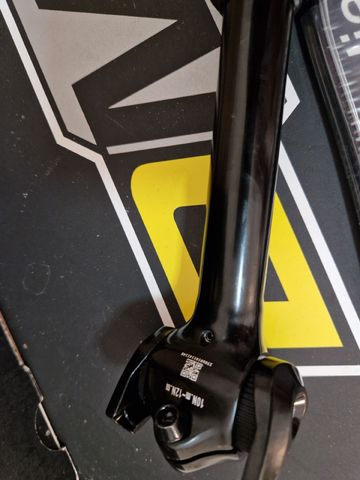 Used Tranzx JD-YSP16JL Dropper Post 2026 bike — image 13 of 16