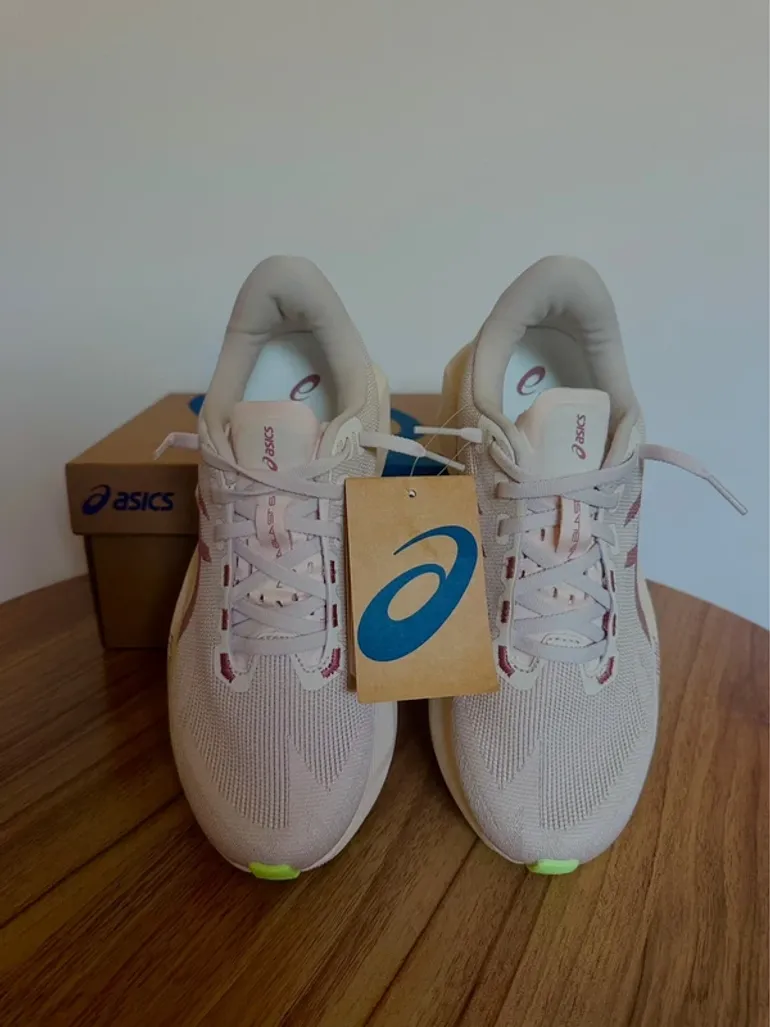 Asics Novablast 6 bike usato — immagine 3 di 5