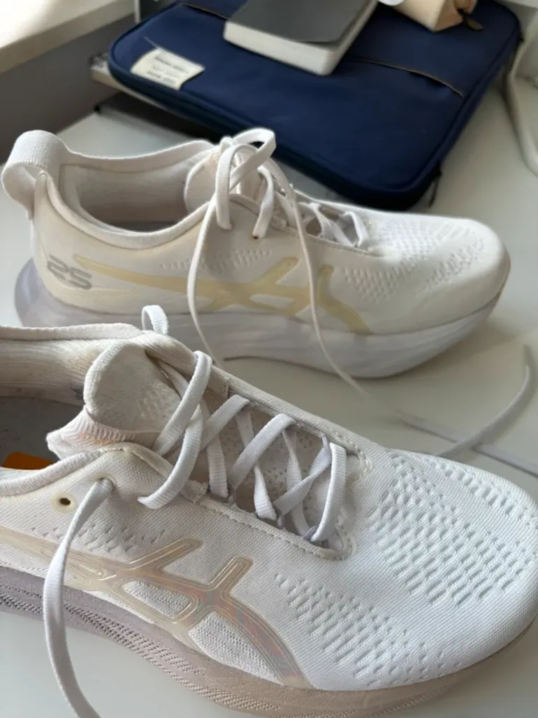 Used Asics Gel Nimbus 25 bike — image 11 of 15