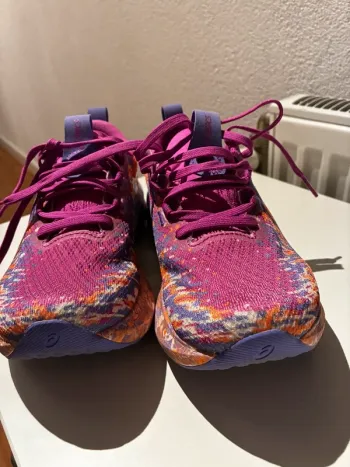 Used Asics NOOSA TRI 16 Running Shoes