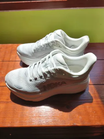 Used Hoka Bondi 9 Running Shoes