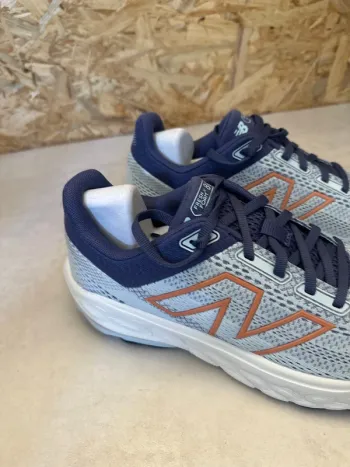 Gebrauchtes New Balance 860 bike — Bild 3 von 7
