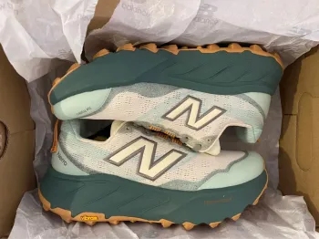 Used New Balance Fresh Foam X Hierro v9 bike — image 5 of 15