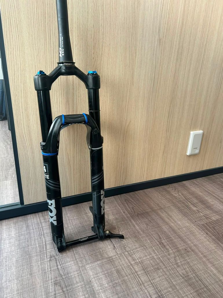 Used Fox 34 Elite Performance Fork 2021 bike — image 2 of 6