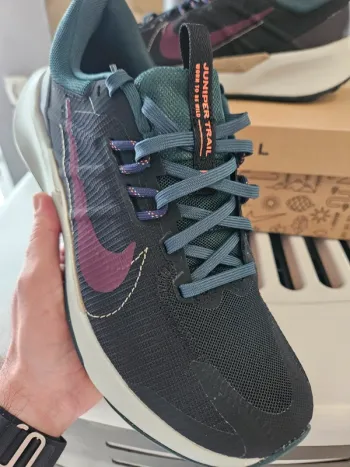 Käytetty Nike Jupiter Running Shoes