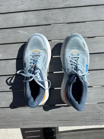 Hoka Bondi 9 bike usato — immagine 6 di 7