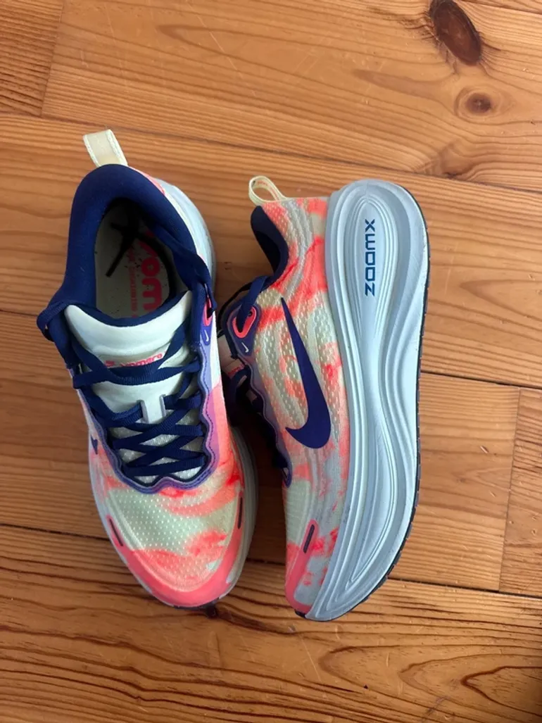 Used Nike Vomero Plus bike — image 2 of 8