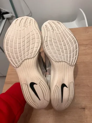 Used Nike Vaporfly 1 bike — image 4 of 7