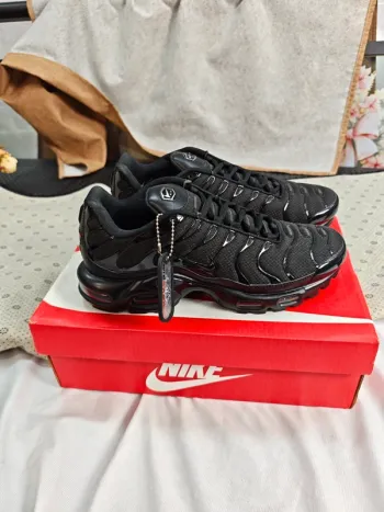 Used Nike Air TL Running Shoes