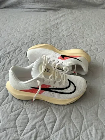 Used Nike Zoom Fly 6 bike — image 3 of 4