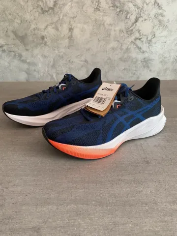 Used Asics Dynablast 5 Running Shoes