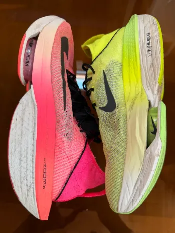 Tweedehands Nike Alphafly bike — afbeelding 2 van 3