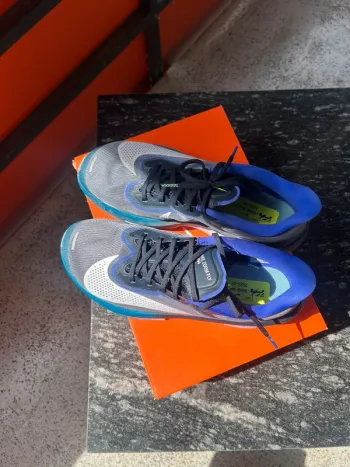 Used Nike Zoom Fly 6 bike — image 2 of 6