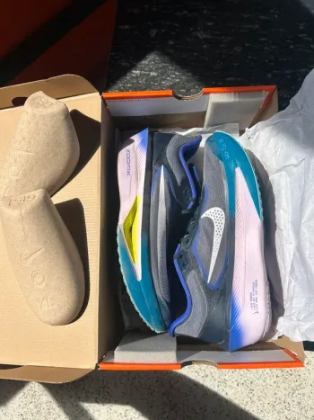 Used Nike Zoom Fly 6 bike — image 6 of 6