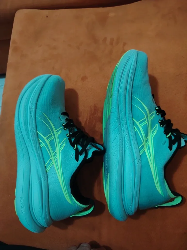 Asics Gel Nimbus 28 bike usato — immagine 2 di 5