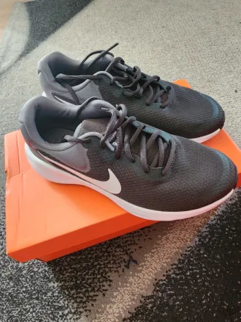 Gebrauchtes Nike Revolution 7 Running Shoes