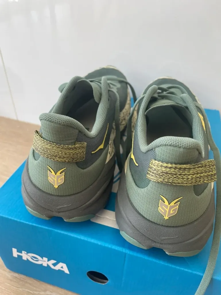 Tweedehands Hoka Speedgoat 6 bike — afbeelding 4 van 8