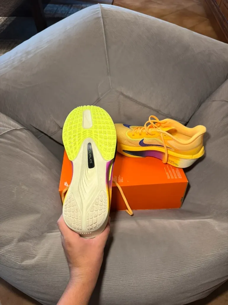 Used Nike Zoom Fly 6 bike — image 3 of 7