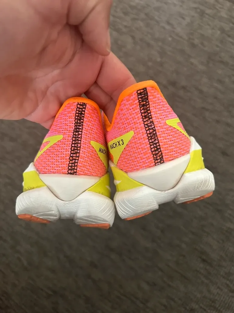 Used Hoka Running Shoes bike — image 10 of 10
