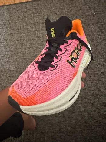 Used Hoka Running Shoes bike — image 4 of 10