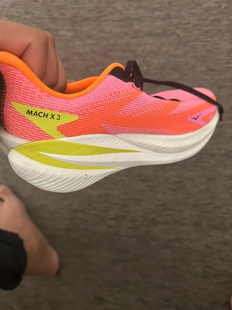 Used Hoka Running Shoes bike — image 8 of 10