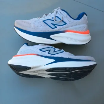 Used New Balance Kaiha Running Shoes