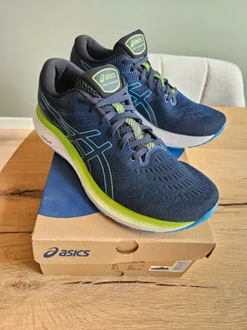 Used Asics GT-4000 3 bike — image 9 of 9