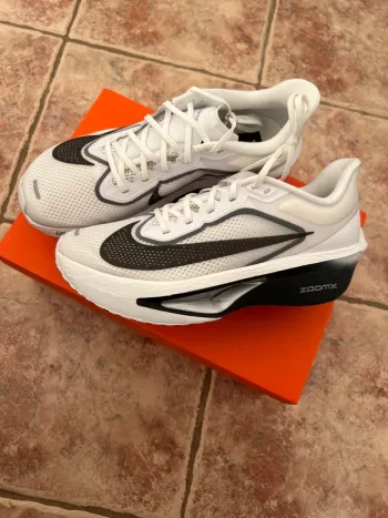 Używany Nike Zoom Fly 6 Running Shoes