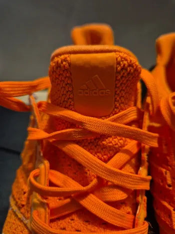 Tweedehands Adidas Ultraboost bike — afbeelding 2 van 7