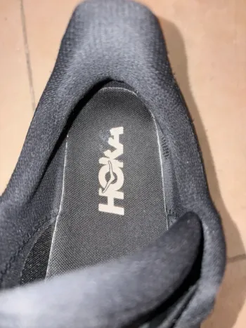 Used Hoka Arahi 6 bike — image 8 of 10