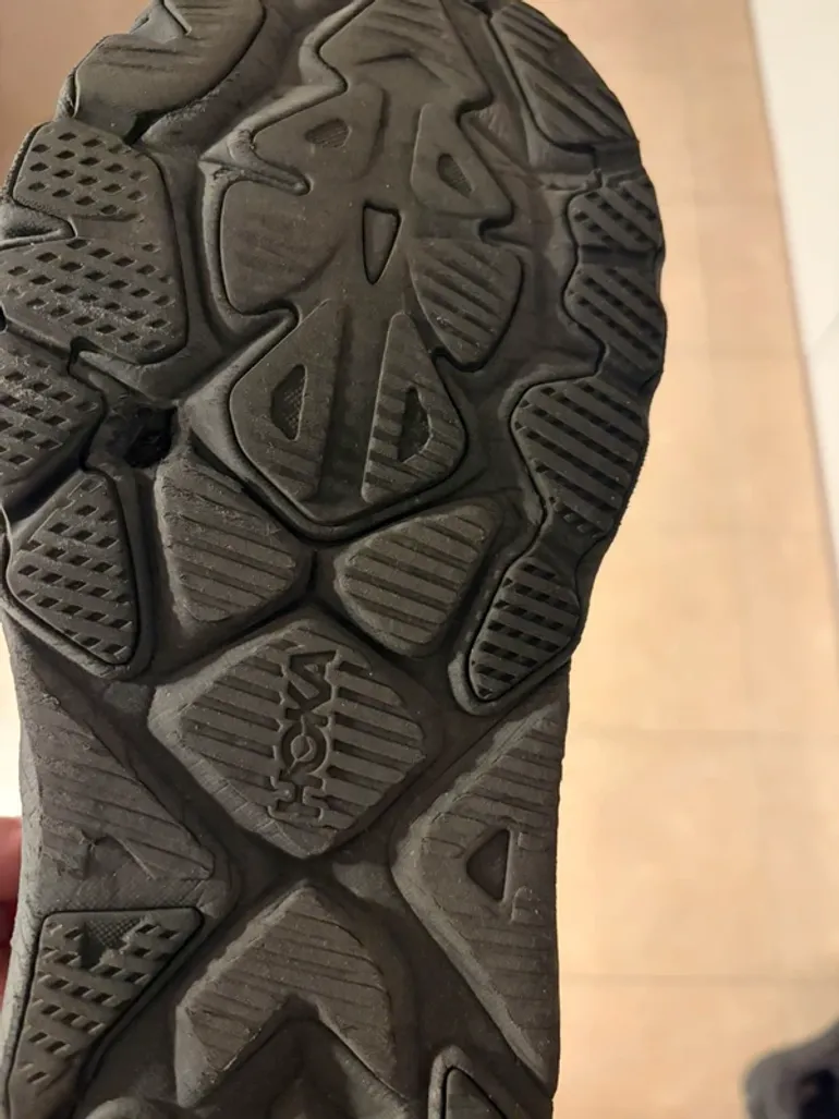 Used Hoka Arahi 6 bike — image 10 of 10