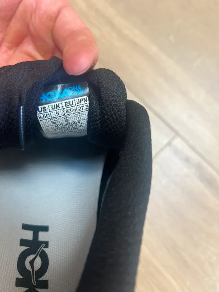Used Hoka Trailrunning Shoes bike — image 9 of 9