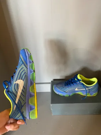 Brugt Nike schoenen Maat 42 Running Shoes
